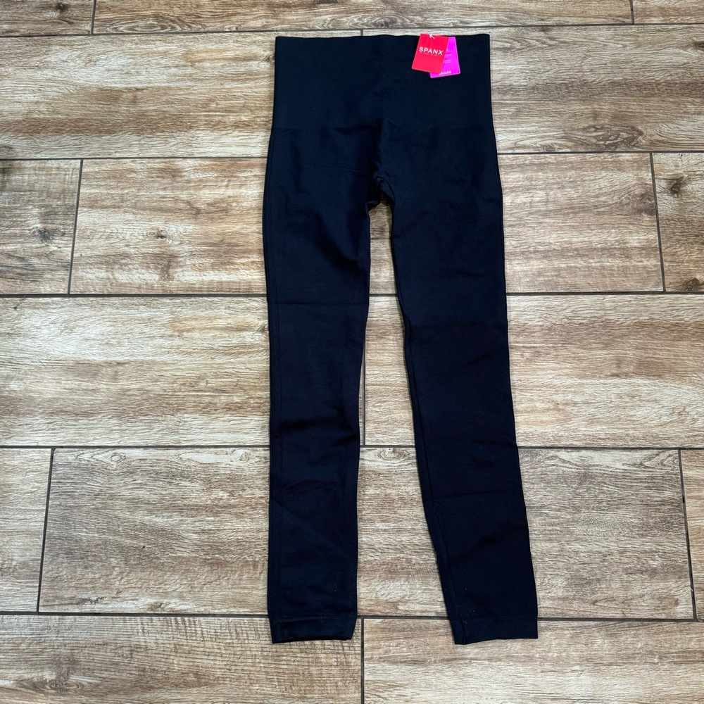 Spanx Look at Me Now High-Waisted Seamless Leggings Size 1X NWT! Black Pants - Picture 3 of 16